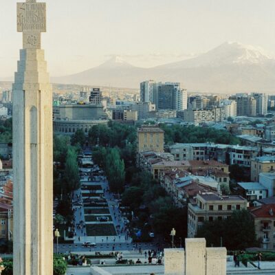 Armenia Announces Readiness to Sign Peace Agreement with Azerbaijan